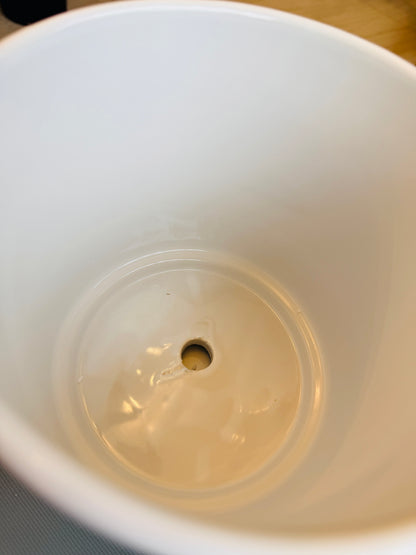 Andy Pot White Glossy 7”