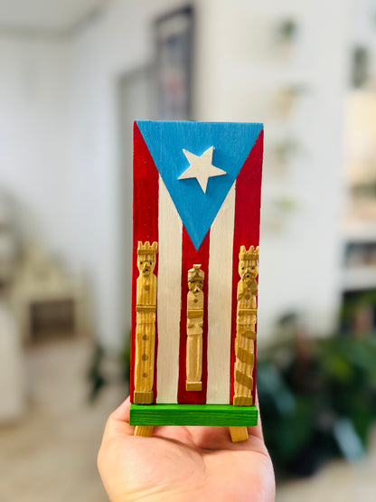 Reyes tallados sobre bandera PR