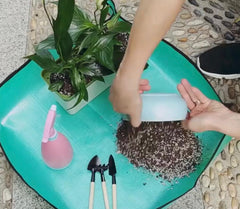 Potting Matt 19.6” x 19.6 (green)