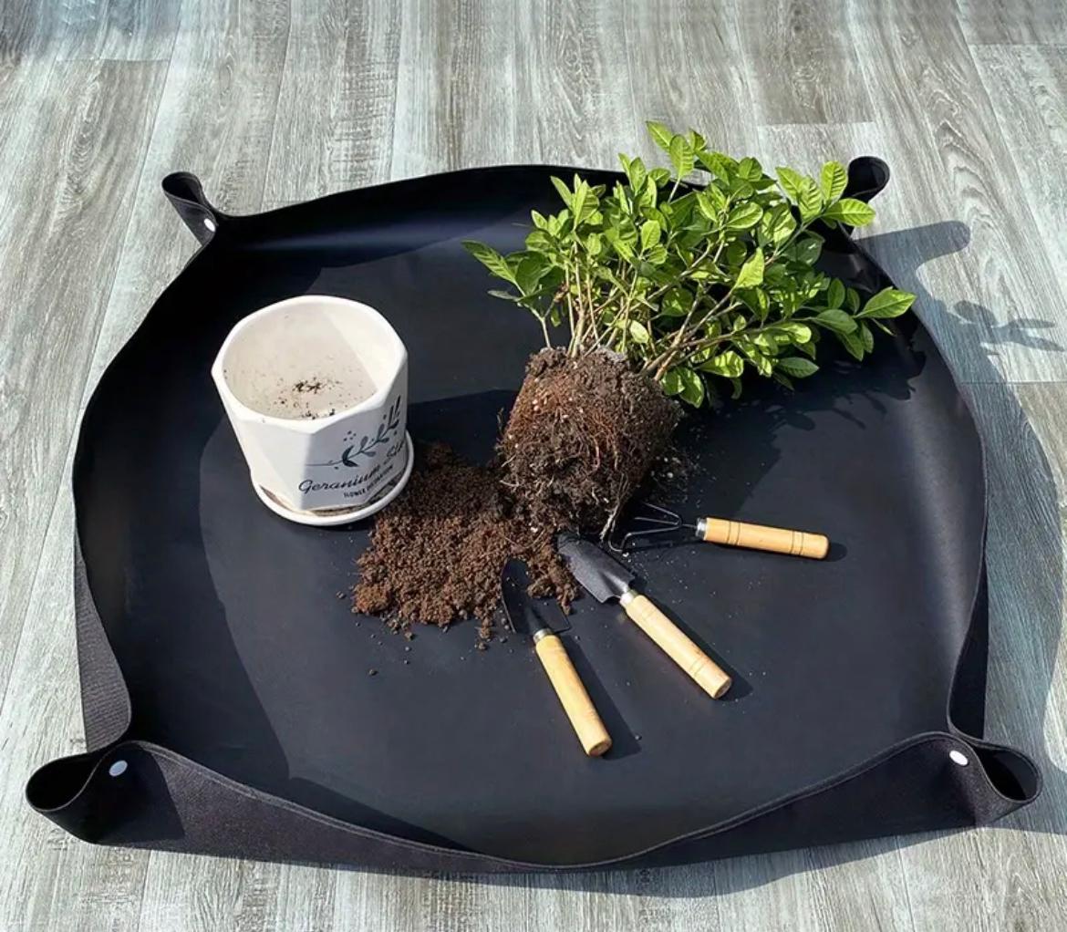 Potting Matt 19.6” x 19.6 (black)